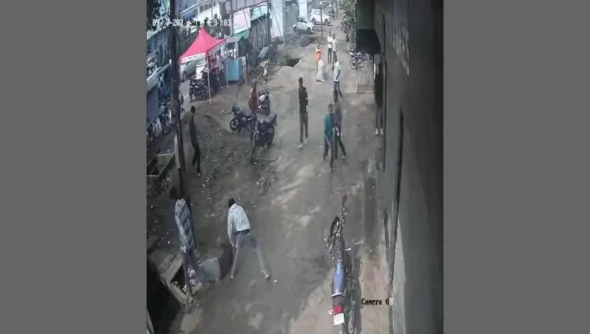 सागर नगर: मकरोनिया में दिनदिहाड़े हत्या: पुलिस ने किया खुलासा, प्रेम विवाह-तलाक विवाद में साले ने की जीजा की हत्या