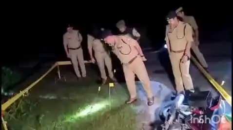 मिहींपुरवा: मोतीपुर क्षेत्र में पुलिस टीम की शातिर अपराधियों से हुई मुठभेड़, 01 अपराधी के पैर में लगी गोली, 02 अपराधी गिरफ्तार