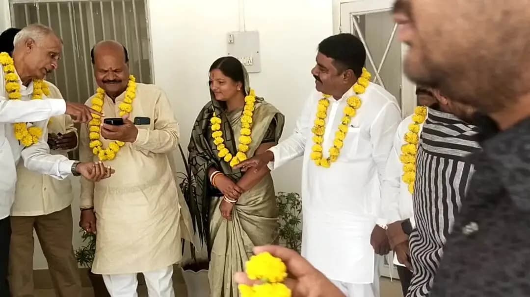 अखिल भारतीय कोरी कोली समाज के बाहर से आए हुए अथतियो का सर्किट हाउस भिंड मे किया स्वागत