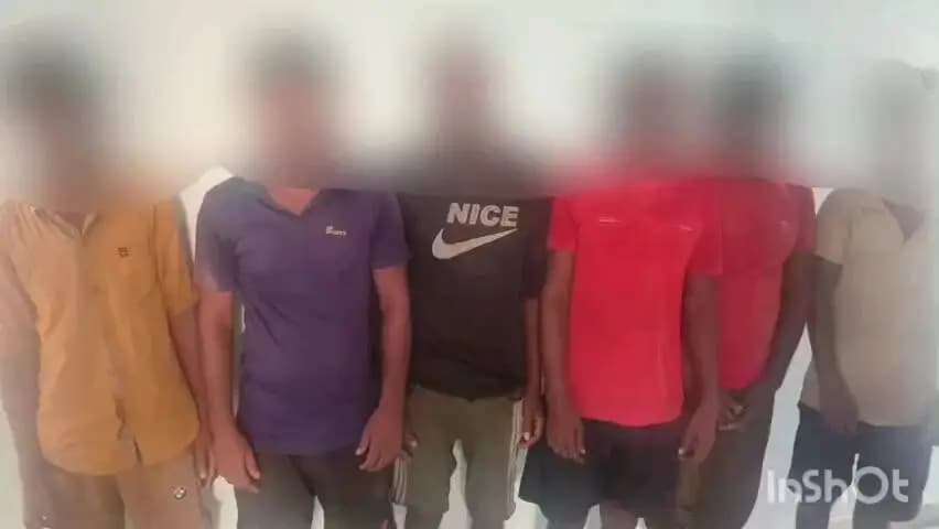 प्राणपुर: कचना में पुलिस ने नशे के खिलाफ कार्रवाई कर 6 शराबियों को गिरफ्तार किया