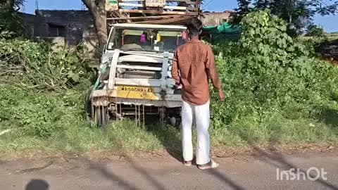 धार: नालछा में पिकअप-कार की टक्कर, 16 मजदूर घायल, 7 गंभीर; धार रेफर किया गया, पहले भी पिकअप वाहन हादसों से हुई है कई मौत