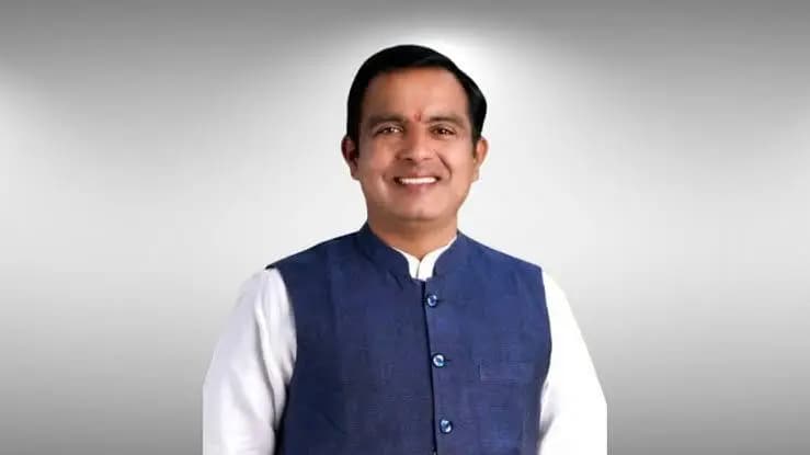 सांगोला: पंढरपूर मोर्चावरून सोलापूरत राजकीय वातावरण तापले, केदार-सावंतांनी टीका केली