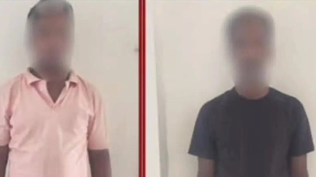 पतरघट: पतरघट थाना पुलिस ने पुलिस पर हमला व आर्म्स एक्ट के मामले में दो को किया गिरफ्तार
