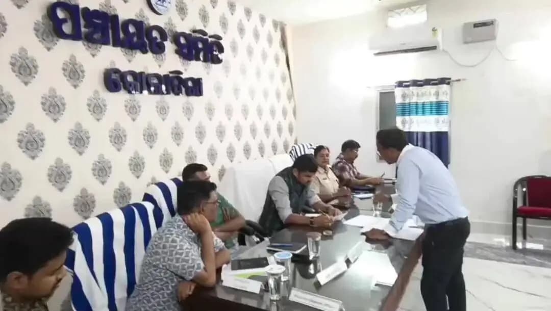 ଝାରସୁଗୁଡା: କୋଲାବିରାରେ ଯୁଗ୍ମ ଜନଶୁଣାଣୀ ଶିବିର ଅନୁଷ୍ଠିତ