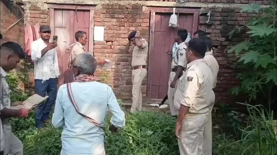 धनरुआ: न्यायालय के आदेश पर धनरुआ पुलिस की कार्रवाई, 9 अभियुक्तों के खिलाफ इश्तेहार तामील