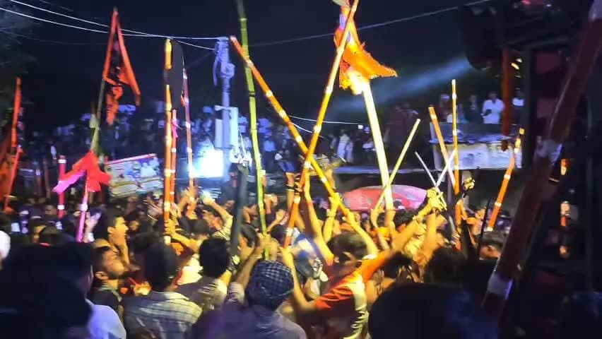 हथुआ: हथुआ में शांतिपूर्ण ढंग से संपन्न हुआ महावीरी मेला, एक दर्जन गांवों से निकला अखाड़ा जुलूस!