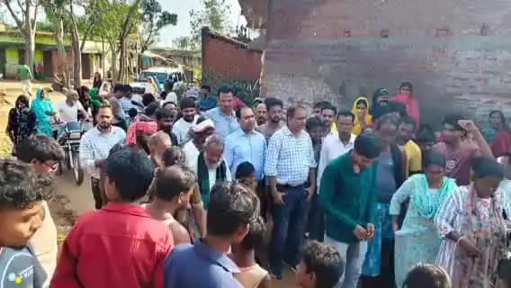 पालोजोरी: विधायक की नाराजगी के बाद, सोमवार को पालोजोरी सीएचसी की मेडिकल टीम अर्णब चक्रवात प्रभावित गांवों में पहुंची