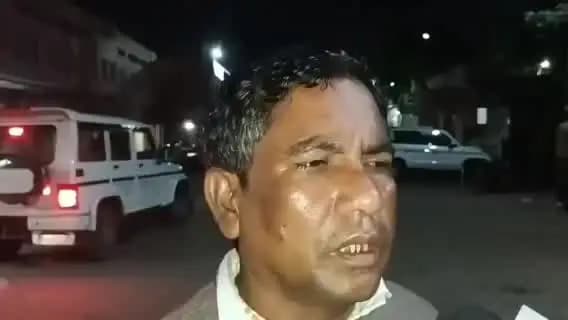 ललितपुर: पुराने सागर रोड चौक बाग में हुई हत्या के संबंध में मृतक युवक के पिता ने दी जानकारी