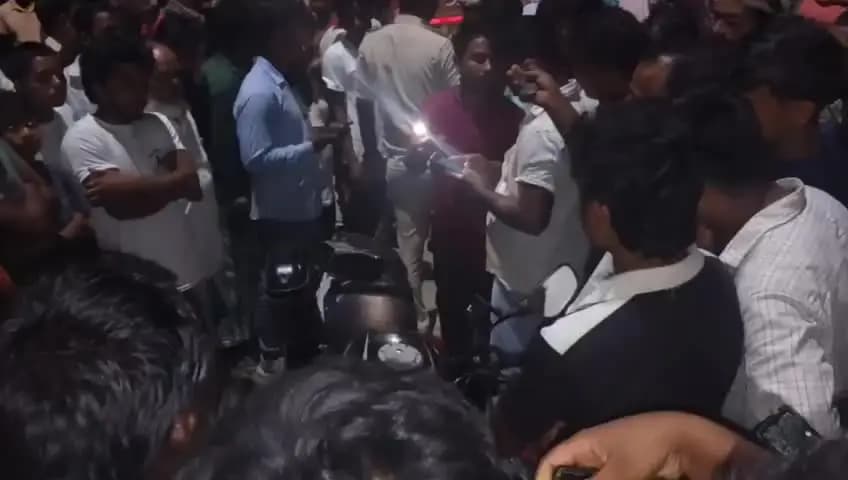 जोकीहाट: जोकीहाट-अररिया मार्ग पर बाइकों की भीषण टक्कर, एक युवक की हुई मौत
