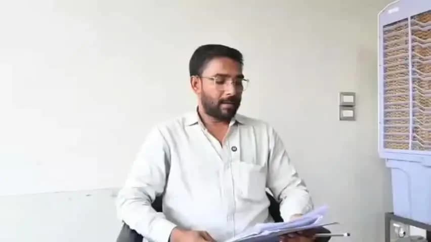 तिलहर: विधायक के फोन पर सड़क काटने के निर्देश पर नगर पंचायत अध्यक्ष ने जताई आपत्ति, कहा- लिपिक की जगह डीएम को फोन मिलाना चाहिए