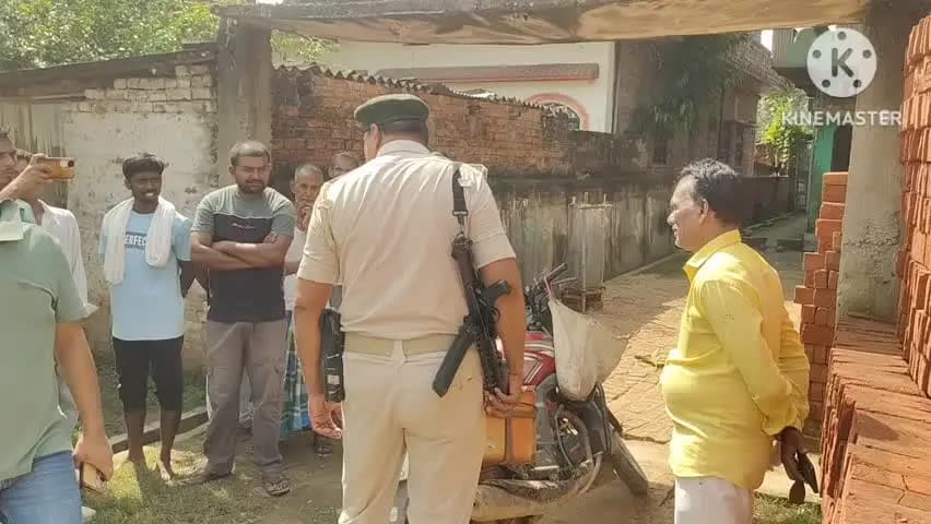 चेनारी: शराब लेकर जा रहे बाइक सवार ने 4 साल की बच्ची को मारी टक्कर, बच्ची गंभीर घायल