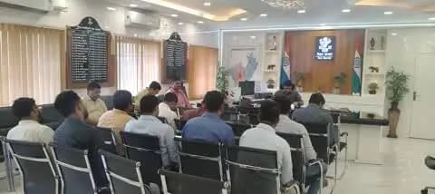 बहादुरगंज: किशनगंज में विकास योजनाओं की समीक्षा, तेजी से पूरा करने का आदेश