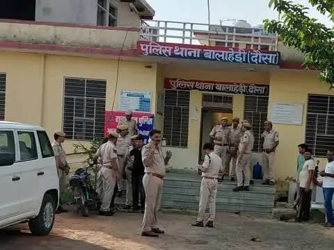 महवा: गढ़ी पट्टी में 45 साल के व्यक्ति ने फंदा लगाकर की आत्महत्या