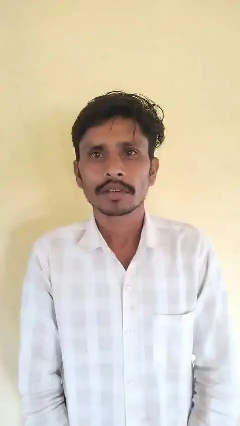 ➡️ सेवा संकल्प अभियान 2026
➡️ सागर जिले की ग्राम पंचायत सीमनढाना के निवासी ने बताया कि उन्हें प्रधानमंत्री आवास योजना के तहत पक्का घर मिल चुका है और साथ ही राशन की पर्ची भी प्राप्त हो गई है। इन दोनों योजनाओं का लाभ मिलने पर उन्होंने प्रधानमंत्री मोदी जी और शासन का बहुत-बहुत धन्यवाद किया है। #jansamparkMP #sagar #SevaSankalp2026 #PMAwasYojana #FreeRation