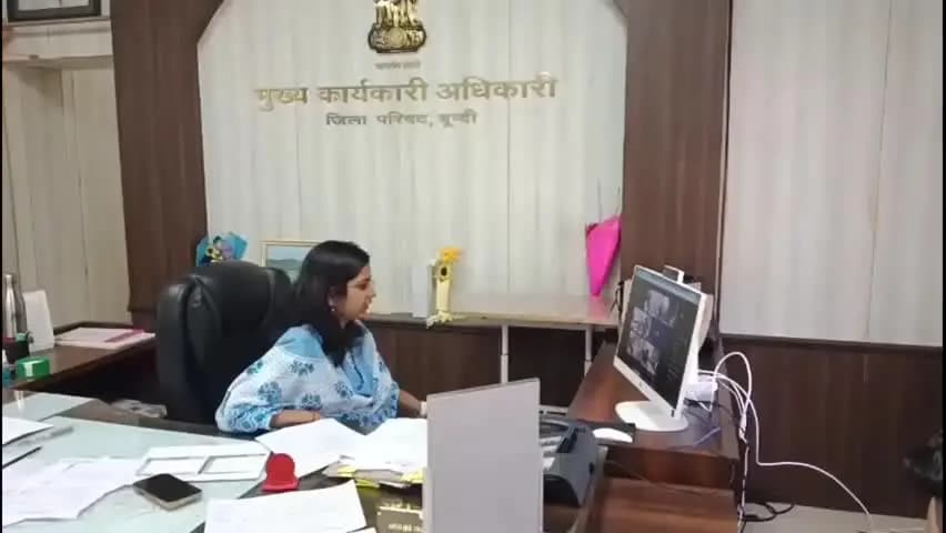 बूंदी: सीईओ की अध्यक्षता में विकास कार्यों एवं विभागीय योजनाओं की समीक्षा बैठक संपन्न हुई