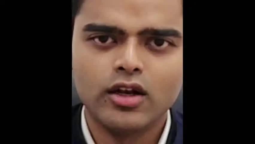 मंझनपुर: B.Tech के बाद युवा ई-रिक्शा और M.Sc के बाद पकौड़े बेचते हैं, कौशाम्बी के सपा सांसद ने सरकार पर साधा निशाना