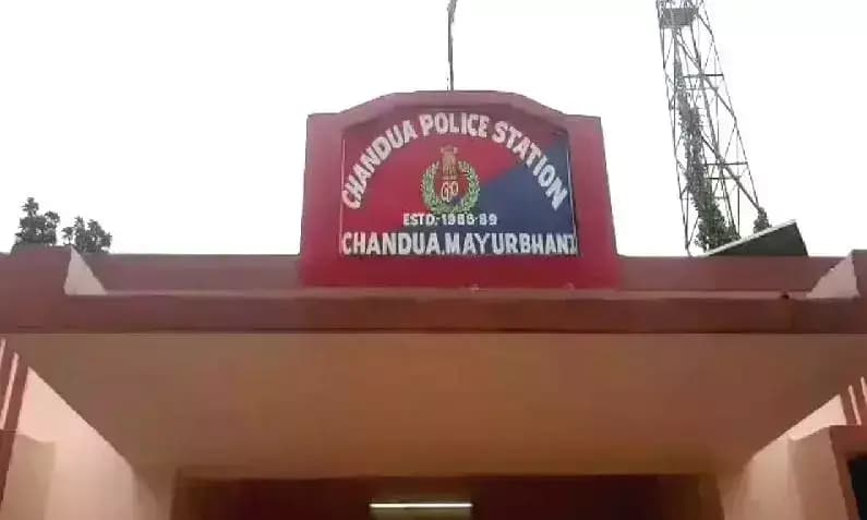 ଚାନ୍ଦୁଆ: ମୟୂରଭଞ୍ଜ: ପାରମ୍ପରିକ ପ୍ରଥାକୁ ନେଇ ବିବାଦ, ଅଟକିଲା ମହିଳାଙ୍କ ଅନ୍ତିମ ସଂସ୍କାର