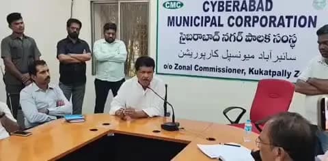శామీర్పేట: ఎస్ ఐ ఆర్ అధికారుల తీరుపై కూకట్పల్లి ఎమ్మెల్యే మాధవరం కృష్ణారావు ఆగ్రహం