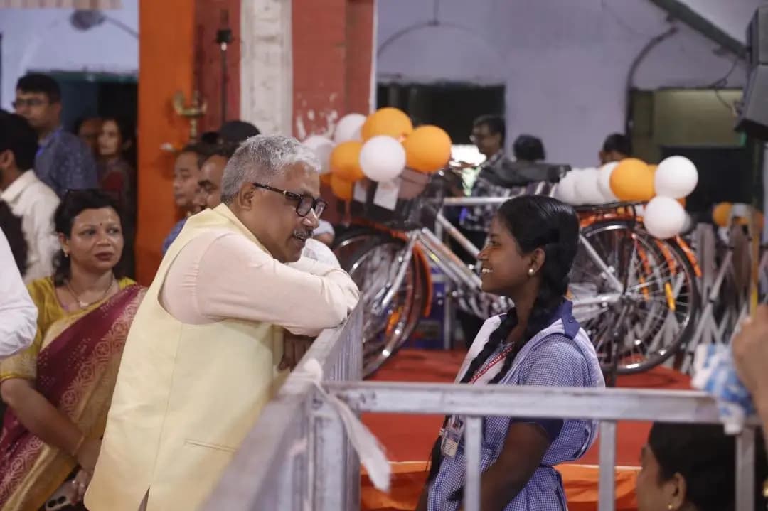 ফালাকাটা: হাওড়ায় 'সারথি' কর্মসূচির মাধ্যমে বিনামূল্যে সাইকেল বিতরণ শুরু