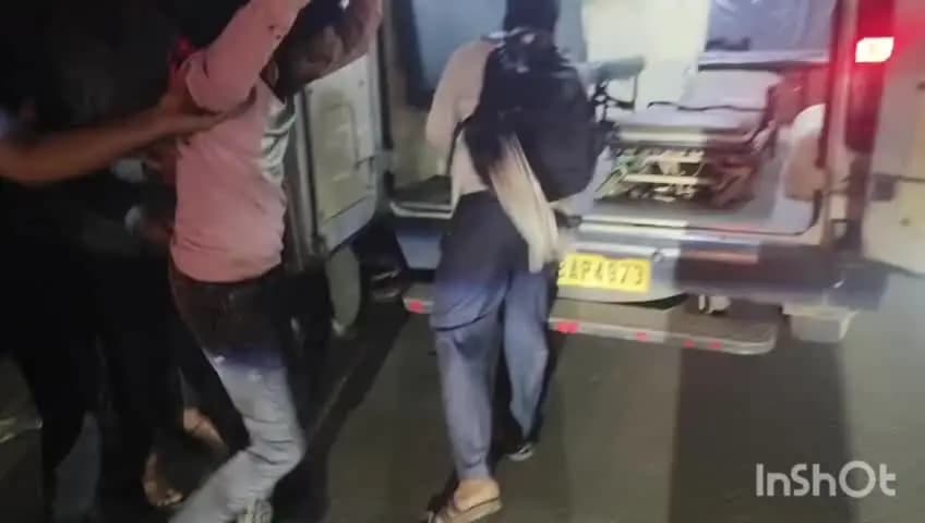 इगतपुरी: मुंबई आग्रा महामार्गावर वेल्लोळी येथील जैन मंदिरासमोर मोटरसायकल अपघात मोटरसायकलवर जखमी