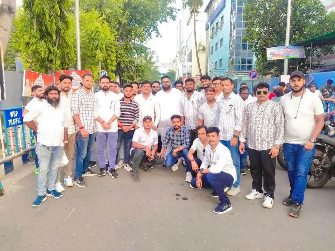 চুঁচুড়া-মগরা: হুগলী জেলায় নবনিযুক্ত যুব মোর্চার রাজ্য সভাপতি অমিত সামন্তের জমকালো সম্বর্ধনা