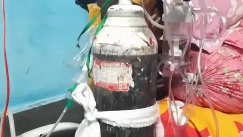 শান্তিপুর: জটিল অস্ত্রোপচারে প্রয়োজন ২০ লক্ষ টাকা মেয়েকে বাঁচাতে মায়ের চোখে বইছে প্রতিনিয়ত জল, চিকিৎসার খরচ
