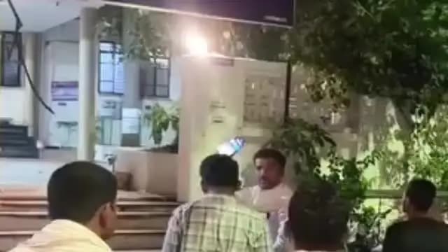 परळी: परळीत भाजपाचे गटनेते पवन मुंडे यांच्या पुतण्याला बेदम मारहाण