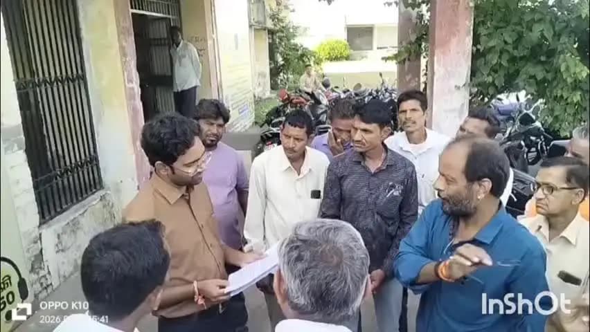 गंधवानी: गंधवानी में 100-बेड सिविल अस्पताल के लिए सीएम के नाम सौंपा ज्ञापन, पुलिस थाना के सामने नवीन स्थल पर निर्माण की मांग