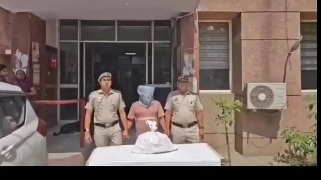 यमुना विहार: नंद नगरी थाना पुलिस ने एक महिला समेत 2 शराब तस्करों को किया गिरफ्तार