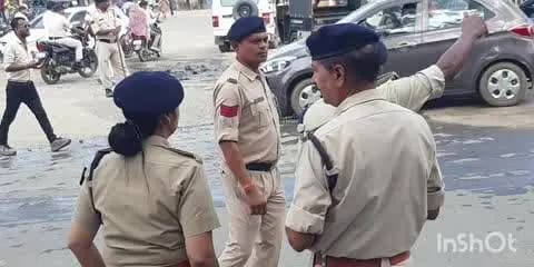 सोहागपुर: पुलिस अधीक्षक के निर्देश पर, कांग्रेस के प्रदर्शन के लिए जय स्तंभ चौक पर पुलिस ड्यूटी लगाई गई