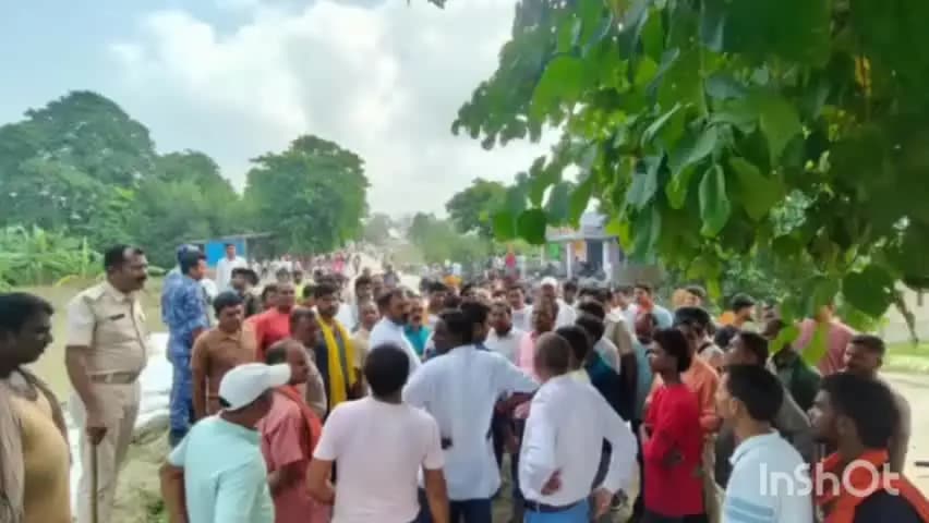 मकेर: विधायक ने रेवा घाट बांध का निरीक्षण किया, अधिकारियों को दिए आवश्यक निर्देश