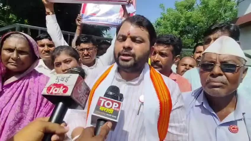 हिंगोली: शेतकऱ्यांना हेक्टरी एक लाख रुपये अनुदान द्या शेतकरी नेते रविकांत तुपकर