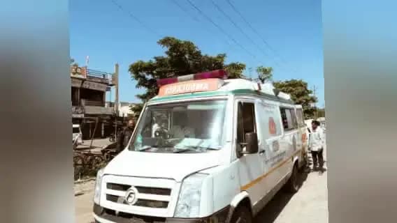 हिंगोली: तोंडाच्या कॅन्सरग्रस्त रुग्णाला आ. संतोष बांगर यांची आर्थिक मदत