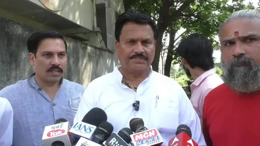 नांदेड: मयूर विहार येथील जमिनीवर महानगरपालिका दडपशाही करत आहे जमीन मालक सुधाकर टाक मयूर विहार येथे म्हणाले