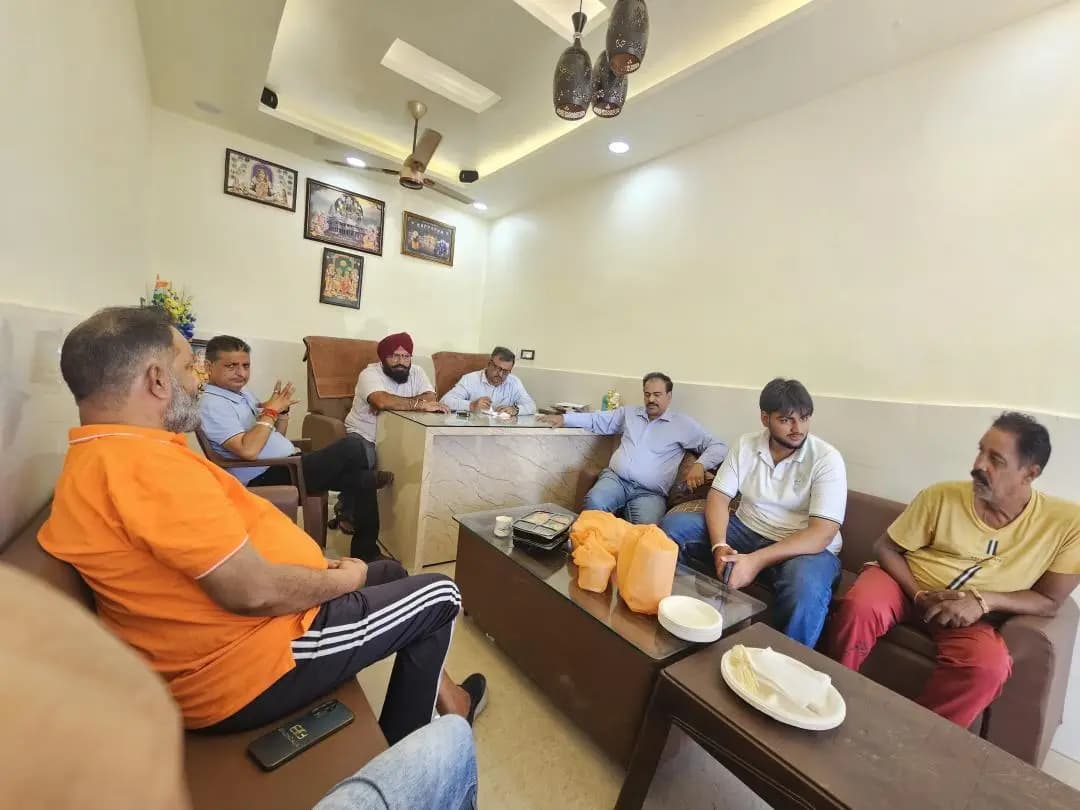 ਦਸੂਆ: ਦਸੂਹਾ: ਕਾਂਗਰਸ ਦੀ ਚੋਣ ਤਿਆਰੀਆਂ ਸਬੰਧੀ ਮੀਟਿੰਗ, ਸਾਬਕਾ ਵਿਧਾਇਕ ਅਰੁਣ ਡੋਗਰਾ ਨੇ ਕੀਤੀ ਅਗਵਾਈ