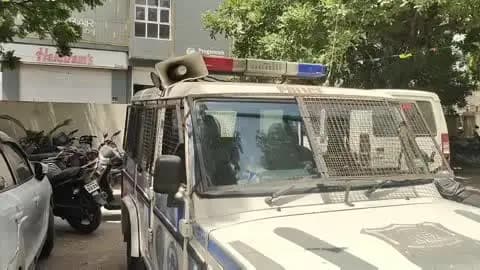 देगलूर: एसटी बस स्थानक देगलूर येथे देशी दारू बाळगल्या प्रकरणी आरोपी विरुद्ध देगलूर पोलीस स्टेशनमध्ये गुन्हा दाखल
