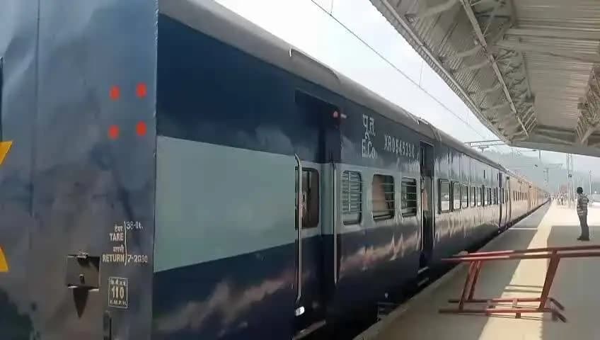 ବୌଦ୍ଧ ସଦର: ପୁରୁଣା କଟକ-ଚାରିଛକ ଷ୍ଟେସନ ମଧ୍ୟରେ ହେଲା ରେଳପଥ ଯାଞ୍ଚ ପାଇଁ ସ୍ପିଡ ଟ୍ରାଏଲ ରନ୍