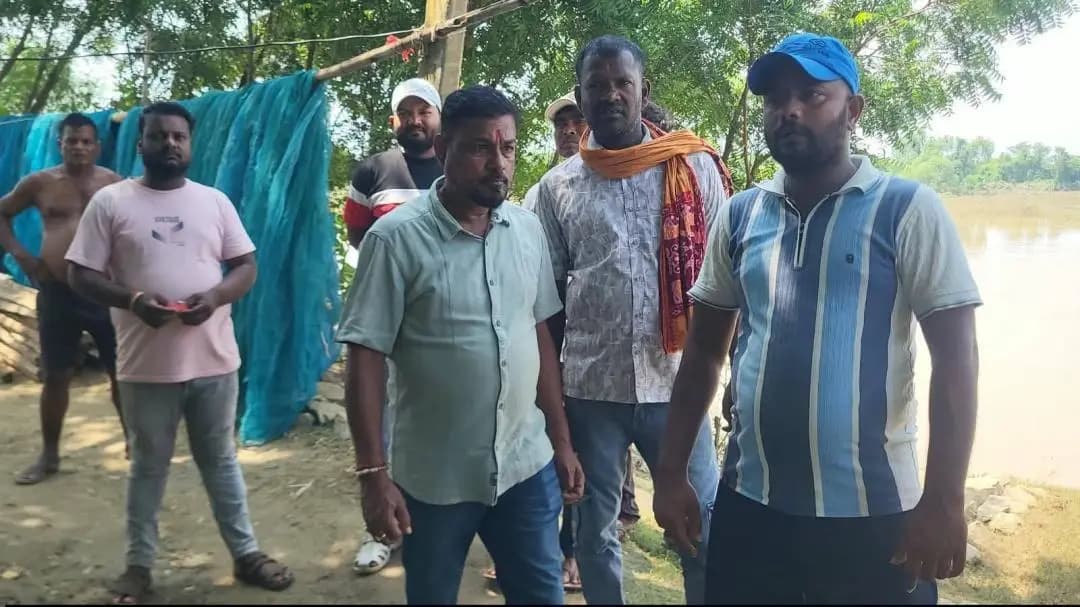 ବାଲେଶ୍ବର ସଦର: ବାଲେଶ୍ୱର: ଗୋପୀନାଥପୁରରେ ବନ୍ୟା ପରବର୍ତ୍ତୀ ସ୍ଥିତିର ସମୀକ୍ଷା କଲେ ସରୋଜ ଲେଙ୍କା