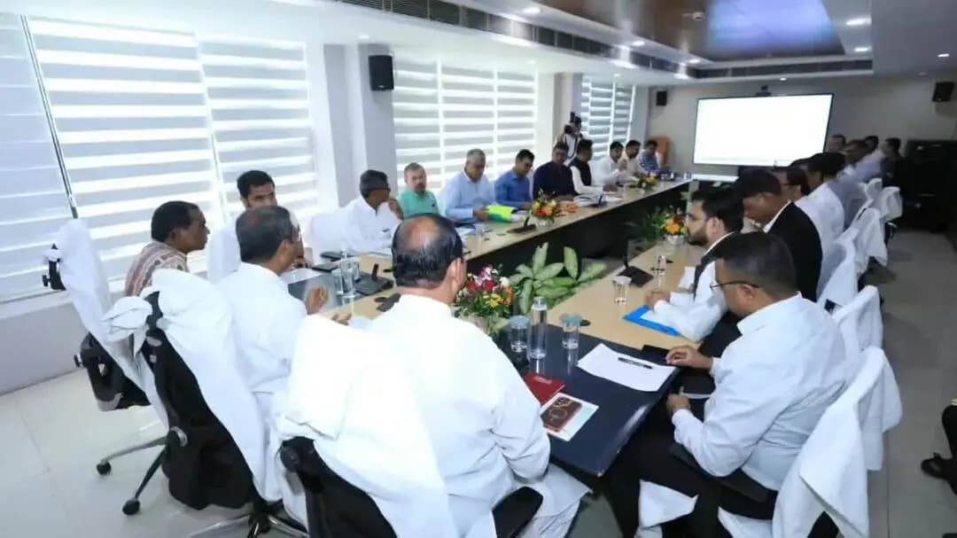 ଦେବଗଡ: ଭୁବନେଶ୍ୱର ଠାରେ ଜିଲ୍ଲା ପାଇଁ ରେଳ ସମ୍ପର୍କିତ ବୈଠକ ଅନୁଷ୍ଠିତ ହୋଇଛି