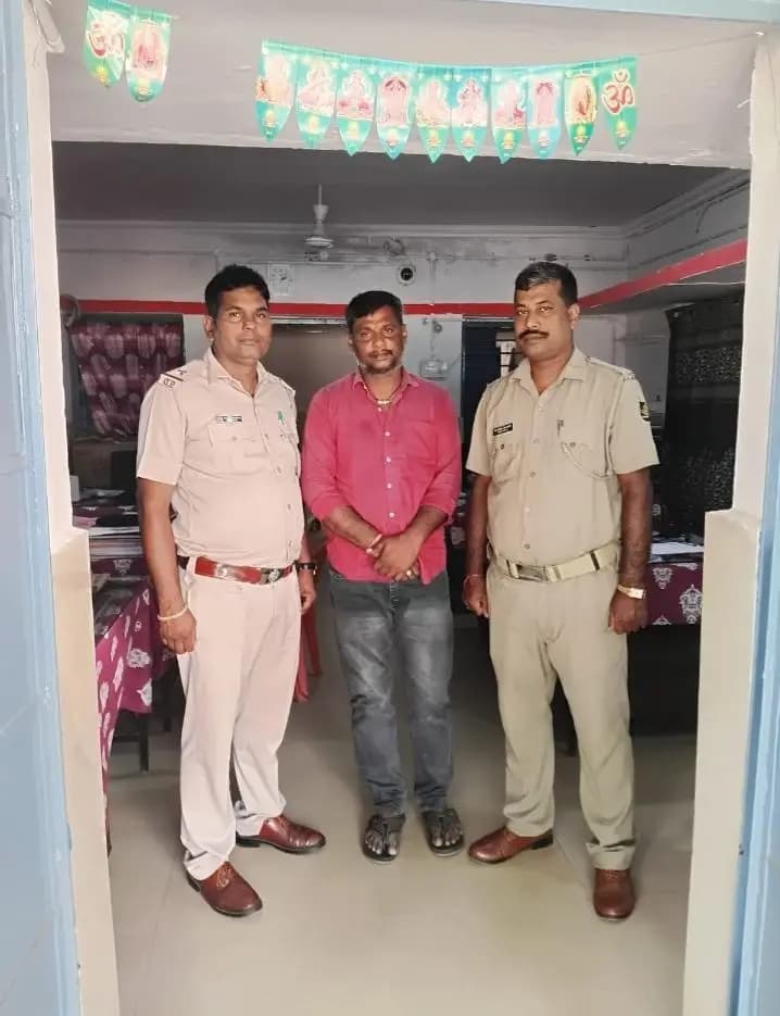 ରାୟଗଡା: ଗଞ୍ଜେଇ ଚୋରା ଚାଲାଣ ଅଭିଯୋଗରେ ପଦ୍ମପୁରର ରାଜନେତା ଗିରଫ