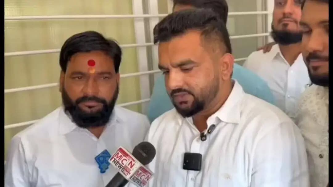 छत्रपती संभाजीनगर: एमआयएम गटनेत्यांना अद्याप केबिन न मिळाल्याने अफसार खानला मोठी केबिन मिळाल्याने विरोधी पक्षनेते समीर साजिद यांचा निषेध.