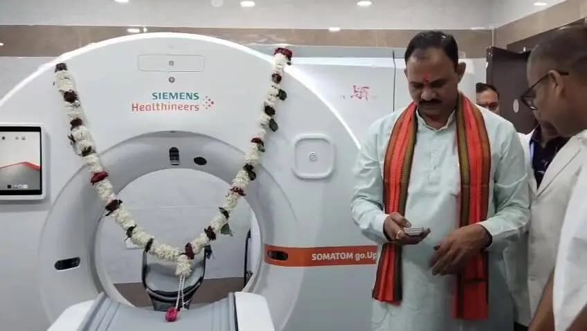 चिरमिरी: एमसीबी जिला अस्पताल में शुरू हुई 8 करोड़ की नई सीटी स्कैन सुविधा