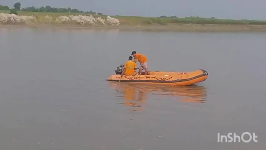 अररिया: अररिया शहर के परमान नदी में नहाने गई तीन किशोरियां डूबीं, एक की मौत और एक लापता, परिजनों ने जताई नाराजगी