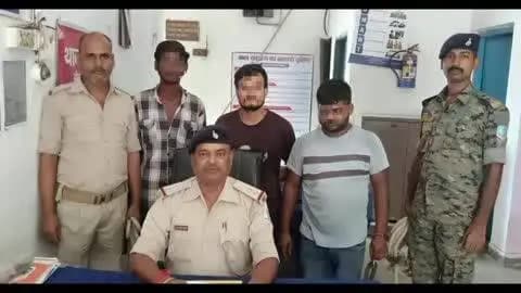 चास: बोकारो के सेक्टर 12 थाना क्षेत्र में पुलिस ने मारपीट मामले में 3 युवकों को गिरफ्तार किया