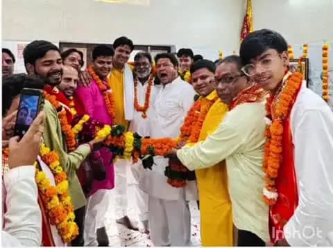 कासगंज: कासगंज में रामलीला महोत्सव का शुभारंभ, राजवीर सिंह ने किया बल्ली पूजन