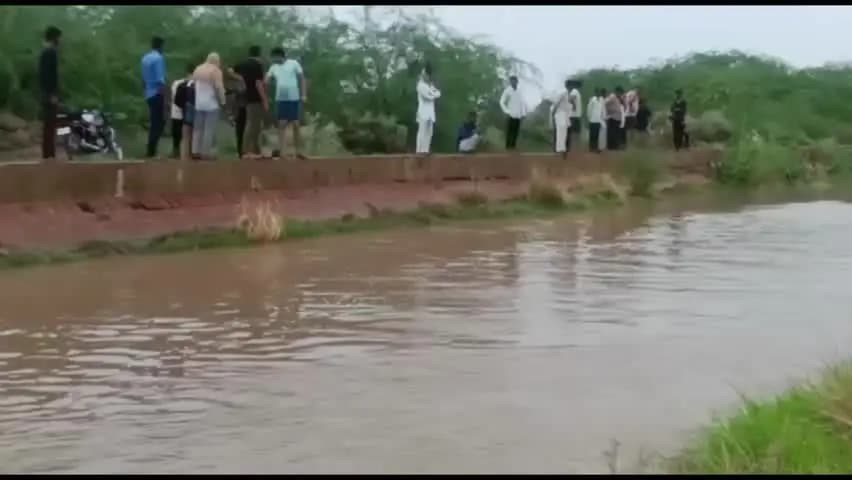 लूनकरनसर: नहर से छेड़छाड़ के मामले में सिंचाई विभाग ने की कार्रवाई, एक फसल तक मोघे सील
