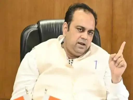 रोहिणी: दिल्ली स्वास्थ्य मंत्री ने डीएसएचएम के स्वास्थ्य कार्यक्रमों की समीक्षा की
