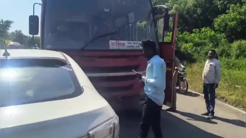 नंदुरबार: ठाणेपाडा गावाजवळ कार बसचा अपघात, २ प्रवासी जख्मी