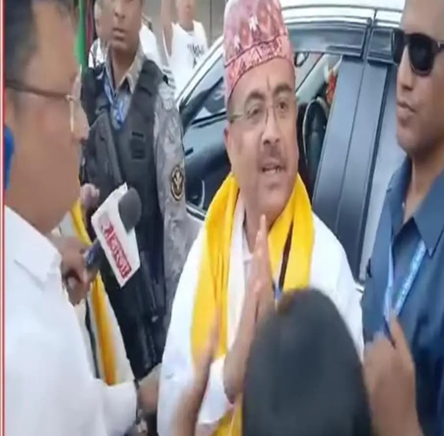 কালচিনি: বক্সার জঙ্গলের ২৫ মাইল এনকোলাজর পথে মুখ্যমন্ত্রী শুভেন্দু অধিকারীর ডুকপা সম্প্রদায়ের সঙ্গে আলোচনা