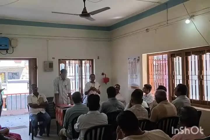 માંગરોળ: વાંકલ ગામે ગાંધી જયંતી નિમિત્તે યોજાયેલી ગ્રામસભામાં ગ્રામજનો દ્વારા વિવિધ પ્રશ્નો રજૂ કરાયા